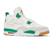 Laden Sie das Bild in den Galerie-Viewer, Air Jordan 4 SB Pine Green