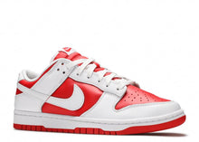 Laden Sie das Bild in den Galerie-Viewer, Nike Dunk Low Championship Red