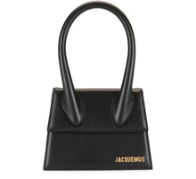 Laden Sie das Bild in den Galerie-Viewer, Jacquemus Le Chiquito Moyen Shoulder Bag