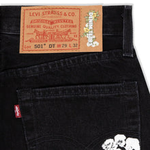 Load image into Gallery viewer, Denim Tears x Levi&#39;s Cotton Wreath Jeans Black