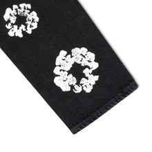 Load image into Gallery viewer, Denim Tears x Levi&#39;s Cotton Wreath Jeans Black