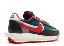 Laden Sie das Bild in den Galerie-Viewer, Nike LD Waffle Sacai Undercover Midnight Spruce University Red